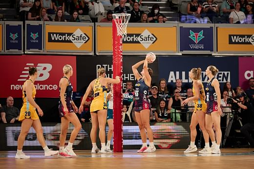 20260405 bythewhiteline VIXENS 86