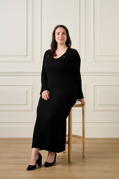 Caroline Cummaudo full body image