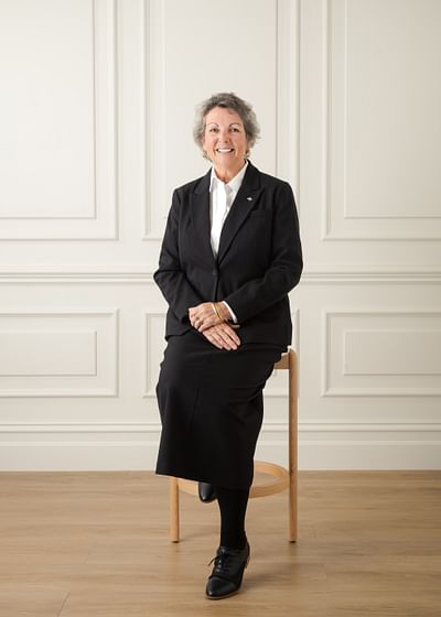 Catherine Morehouse full body image
