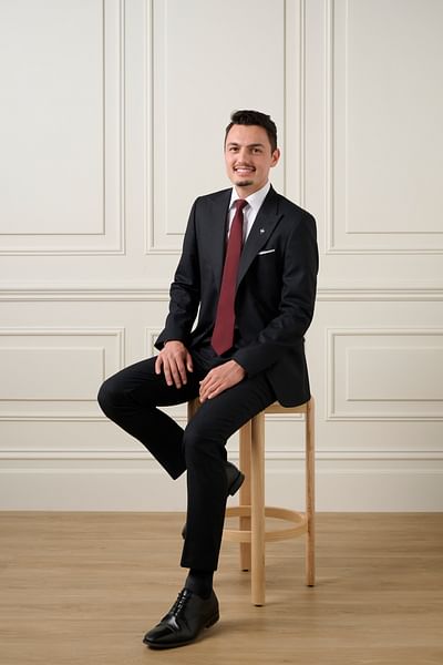 Cemil Kandemir full body image
