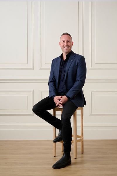 Chris Fyfe full body image