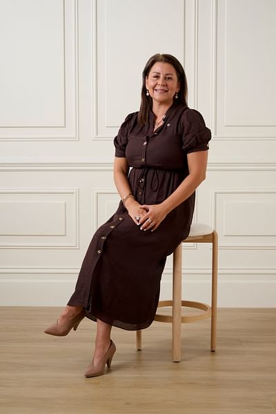 Danielle Balloch full body image