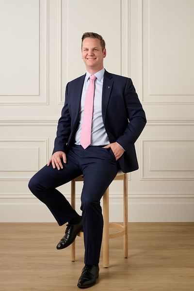 Ed Rafter full body image