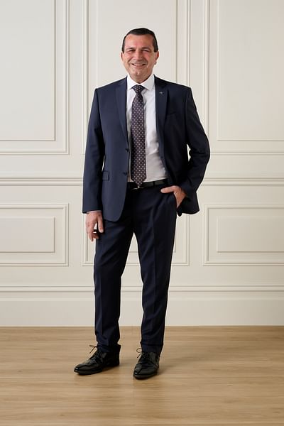 Frank Perri image