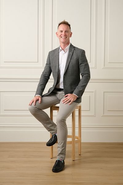 Grant Lynch full body image