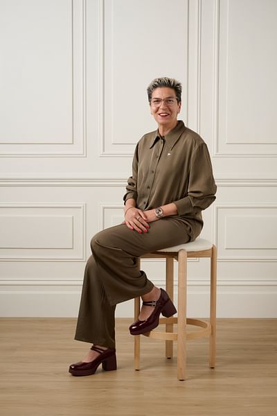 Irene Androulidakis full body image