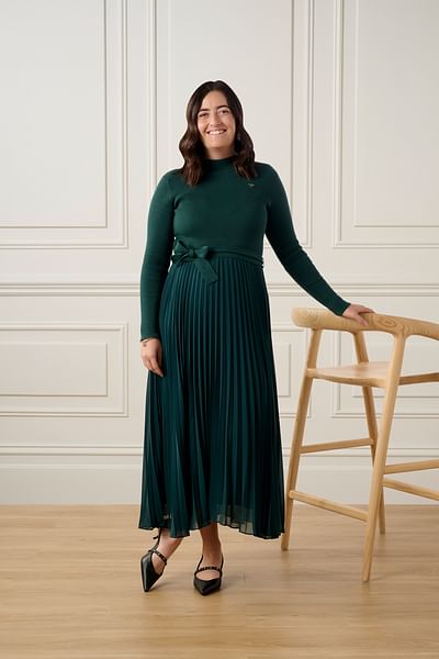 Jacinta Gray full body image