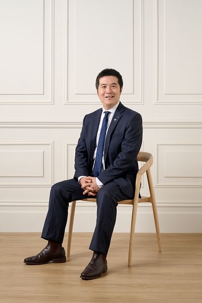Jerry Lin full body image