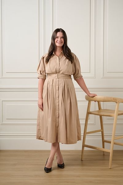 Kristen Chiofalo full body image