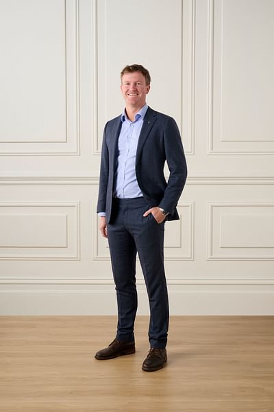 Matt Wiltshire full body image
