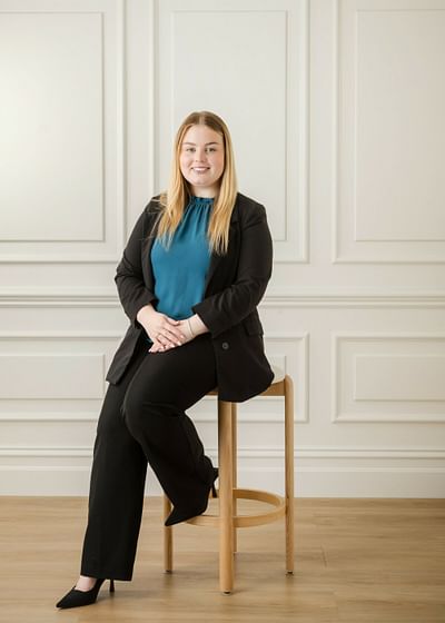 Matilda Carroll full body image