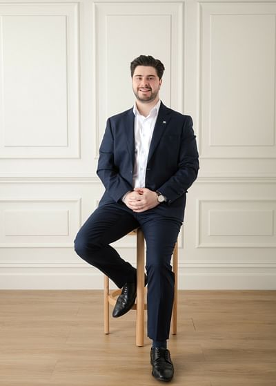 Michael Ganavas full body image
