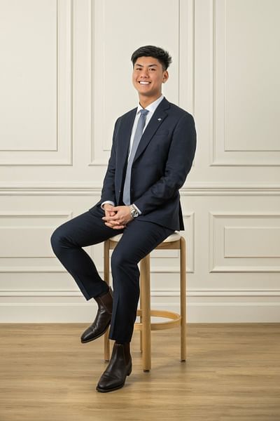 Nicholas Tran full body image
