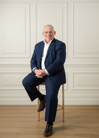 Paul Polychroniadis full body image