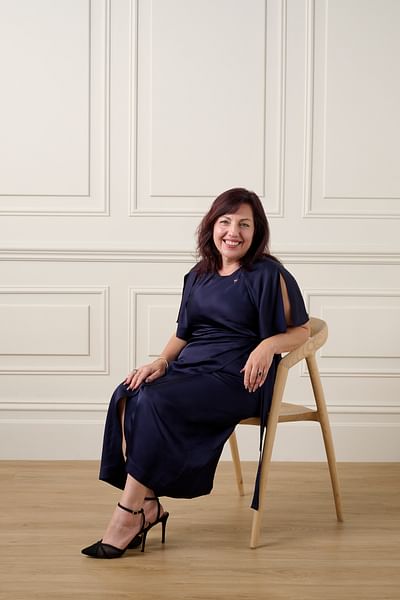 Roula Tasou full body image