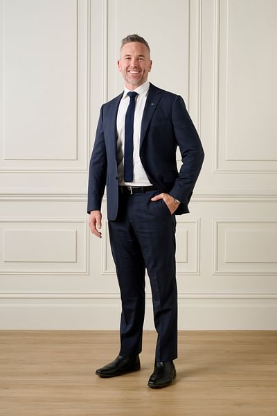 Scott Nugent full body image