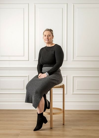 Sarah Craigie full body image