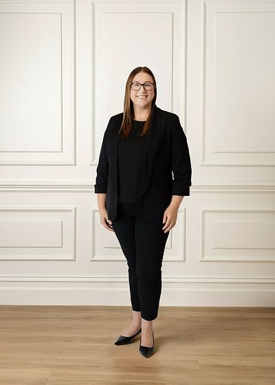 Sarah Di Giandomenico full body image