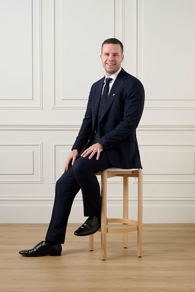 Stephen Bowtell full body image