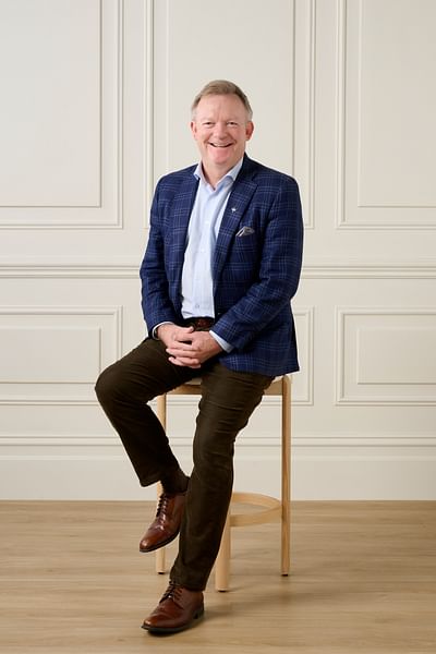 Stephen Le Get image