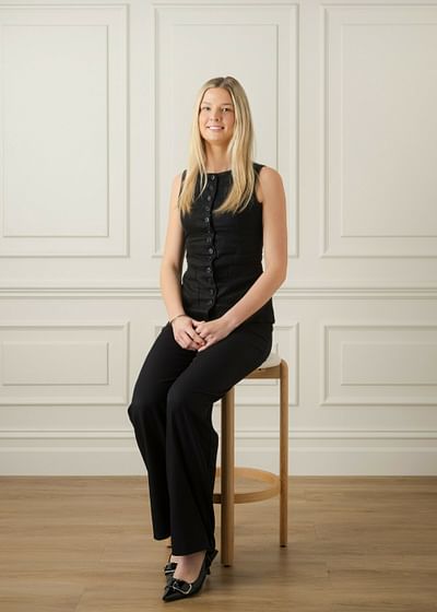 Taylor Kossart full body image