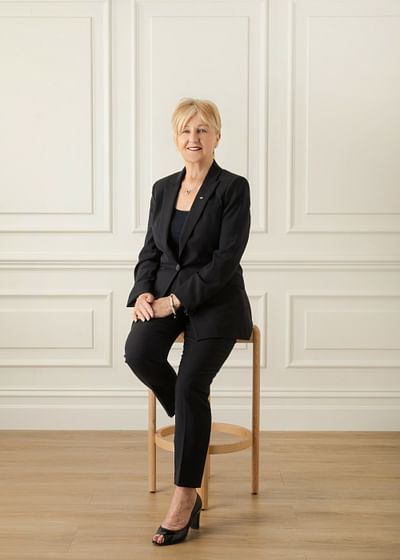 Trish Mulcahy full body image
