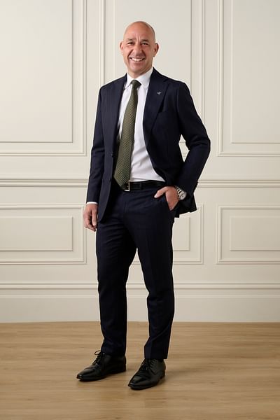 Warwick Gardiner full body image