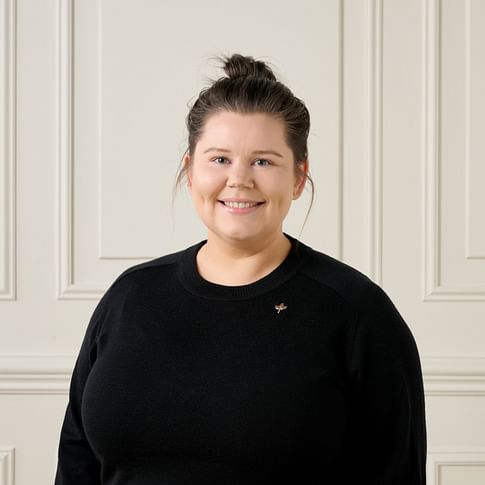 Amy Hindrum face image