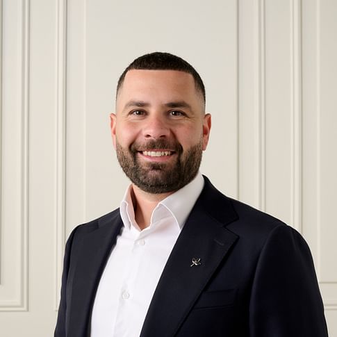 Anthony Christakakis face image