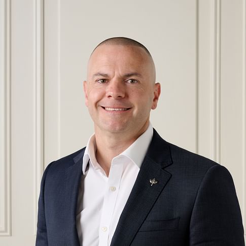 Brett Sparks face image