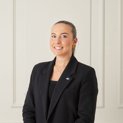 Bridget Perry face image