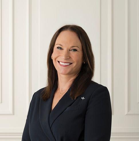 Cath Hutchings face image