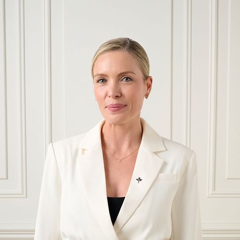 Eileen Bell face image