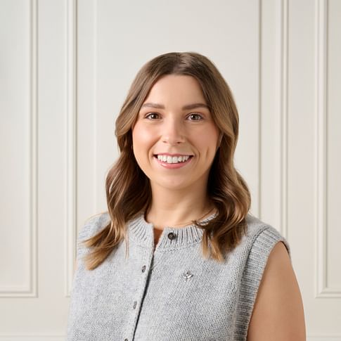 Emily Armstrong face image