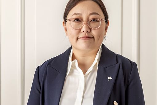 Helen He
