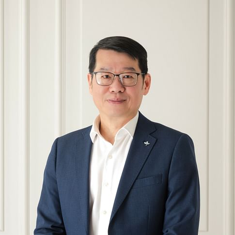 Howard Chien face image