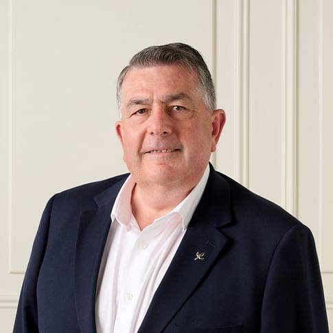 Josif Hatzinikolis face image