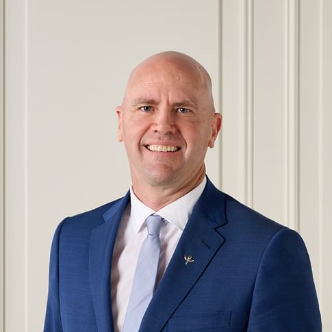 Matthew Bishop face image