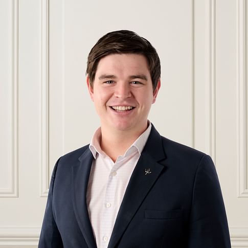 Matthew Tunbridge face image