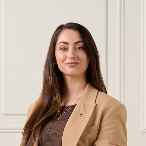 Natasha Nicolaou face image