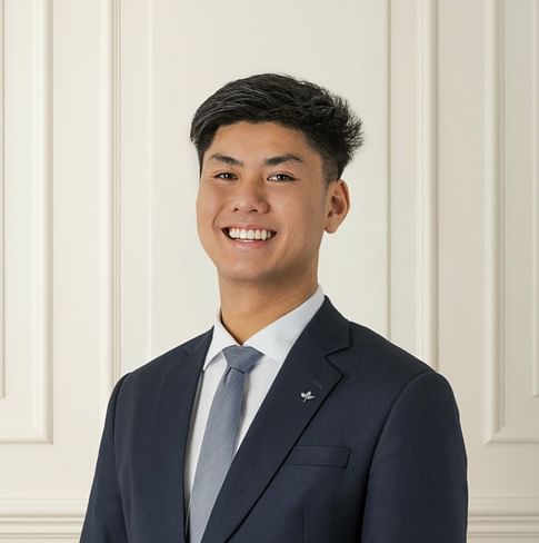 Nicholas Tran face image