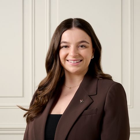 Olivia Daniele face image
