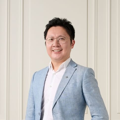 Perry Zhou face image