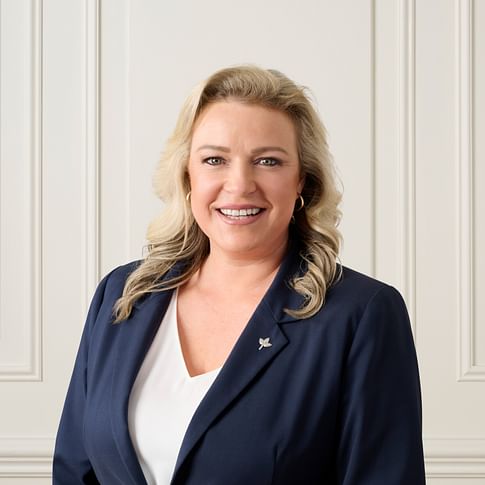 Renee Reynolds face image