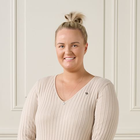 Rebekah Titterton face image