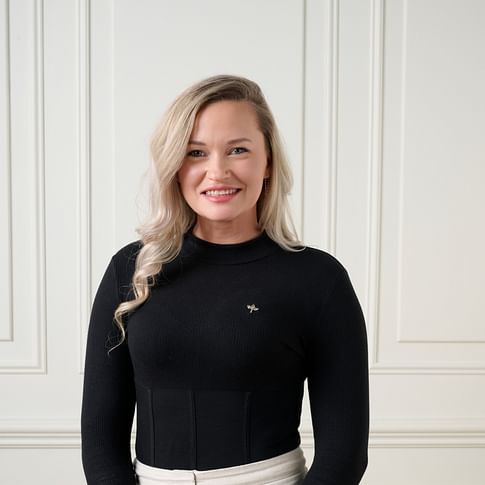 Sarah Richards face image