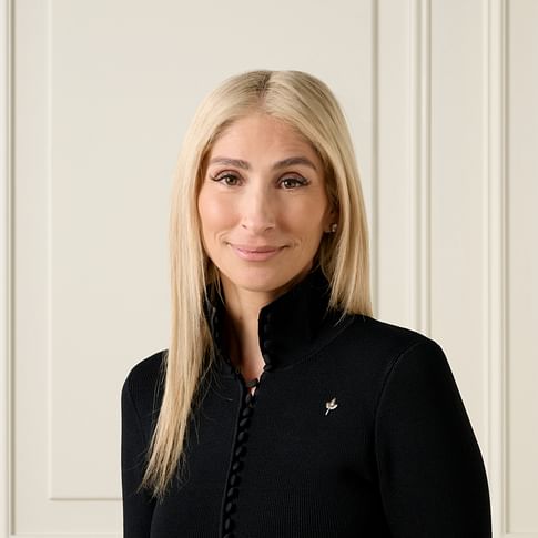 Senem Lemanis face image