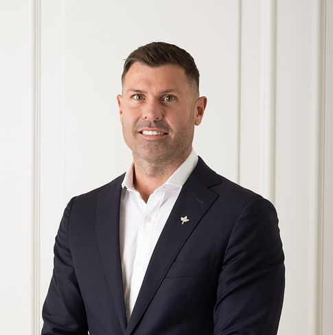 Simon Mason face image