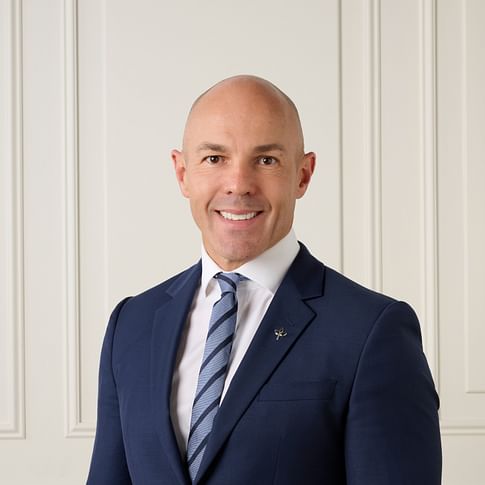 Toby Parker face image
