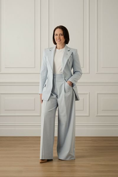 Amanda Harrison image